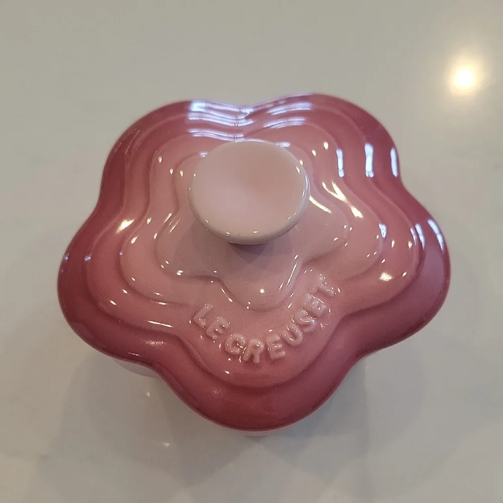 Rose Quartz Le Creuset Flower Cocotte